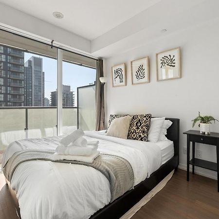 Downtown Toronto Condos Екстер'єр фото